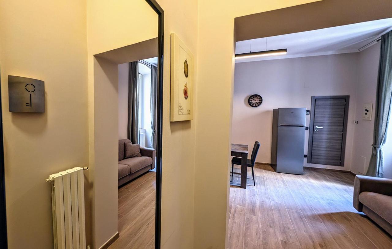 Sea Lion Apartment Trani Exterior photo
